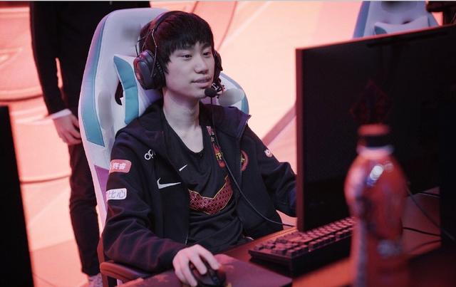 因而方镜淇 因而方镜淇