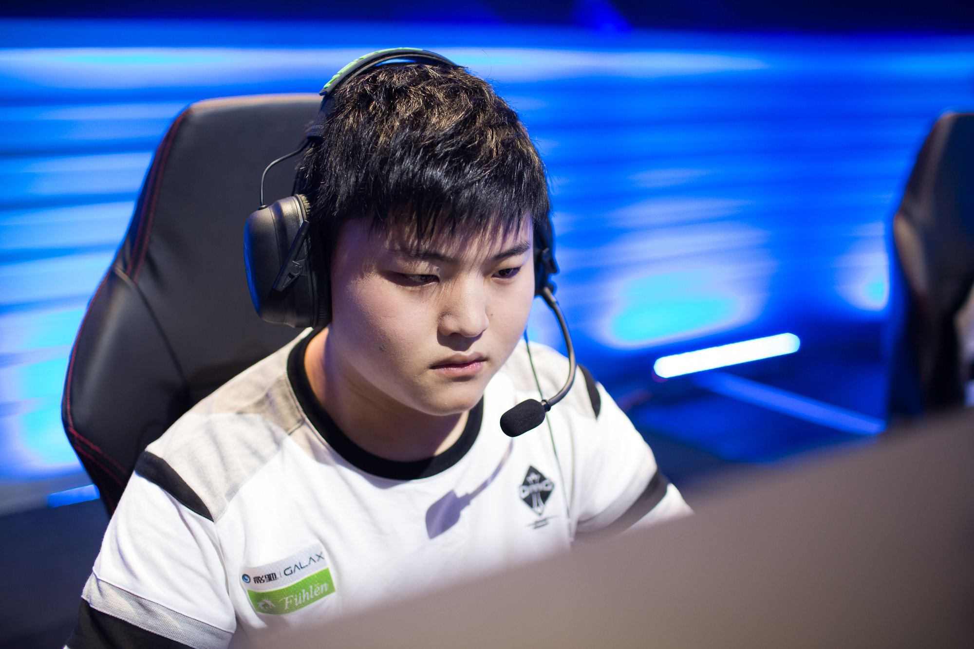 格打破了传 格打破了传