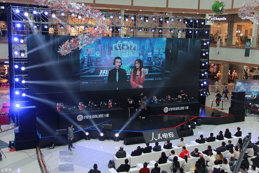 场踢澳大利 场踢澳大利